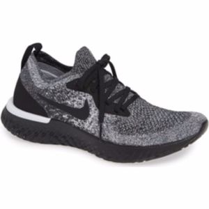 Nike Women's  Epic React Flyknit Running Shoe